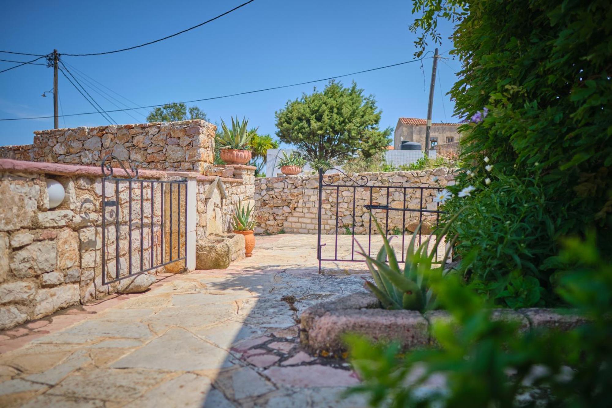 Koralia Apartments Kastrisianika Dış mekan fotoğraf